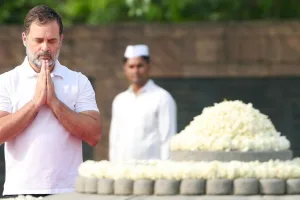 PM Modi, Congress leaders pay tributes to Rajiv Gandhi on his death anniversary